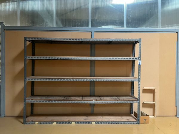 Lot A, medium-heavy, wooden tablar - second-hand