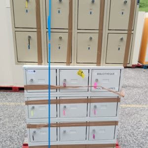 Casier vestiaire consigne blanc à clef 12 cases métallique