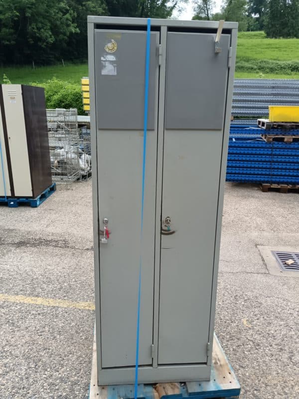 Casier vestiaire industrie métallique gris 2 portes – occasion