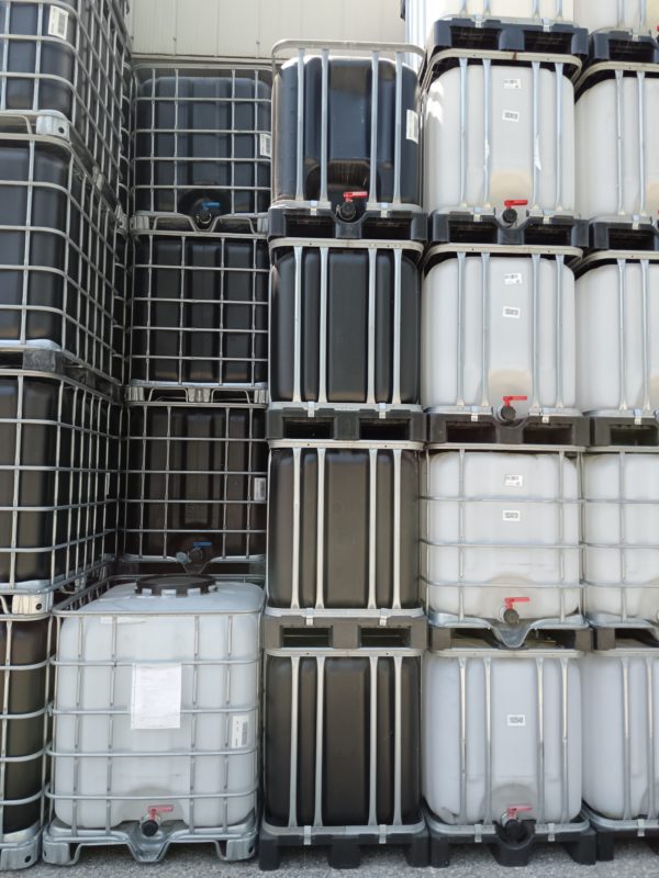Cuve IBC noire 600 L – Réservoir à eau – Neuve
