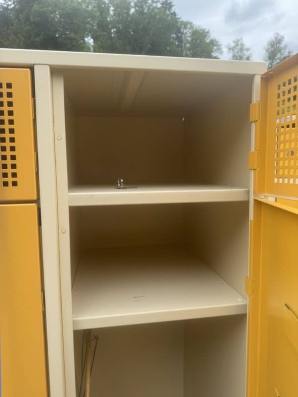 Casier vestiaire Jaune / Blanc 2 portes - occasion – Image 5