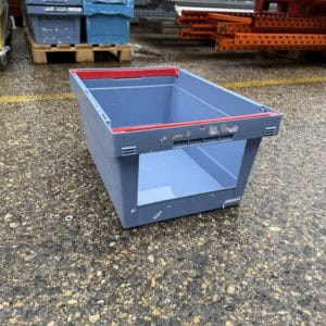 Gebrauchte blaue und gelbe Kunststoffboxen mit oder ohne Öffnung – 60 x 40 x 30 cm