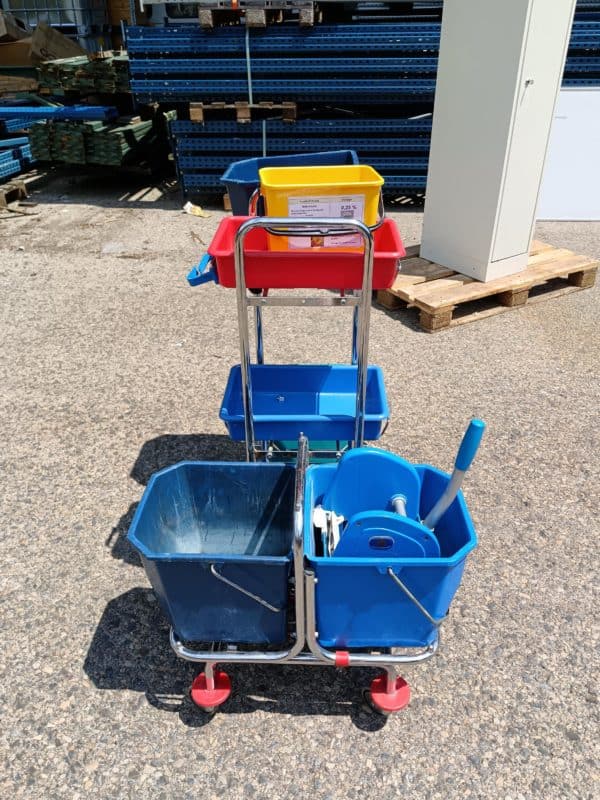 Chariot de nettoyage