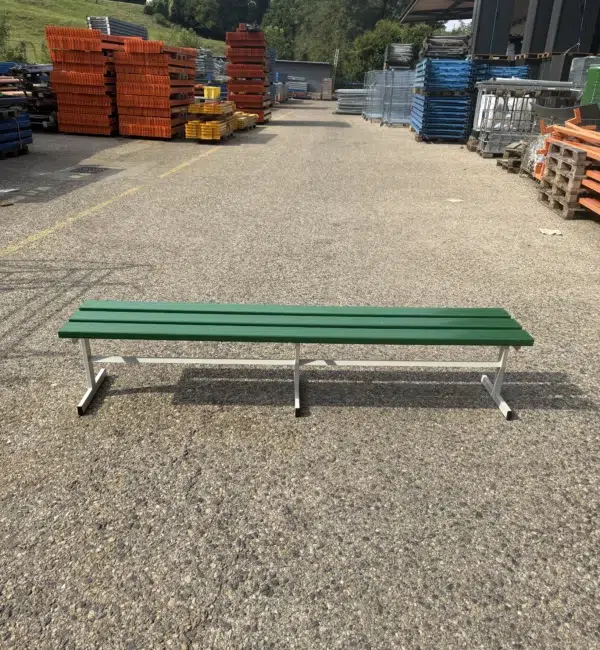 Banc vert en plastique et métal – L199 x l37 x H40 cm – Occasion – Image 3