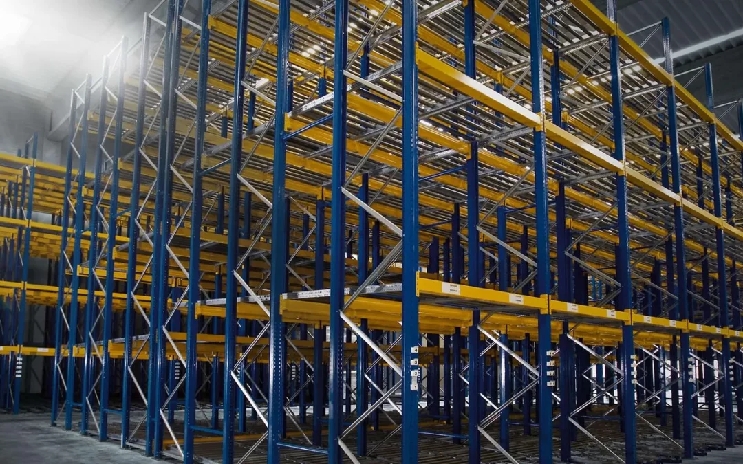 Echelles de rayonnage à palettes