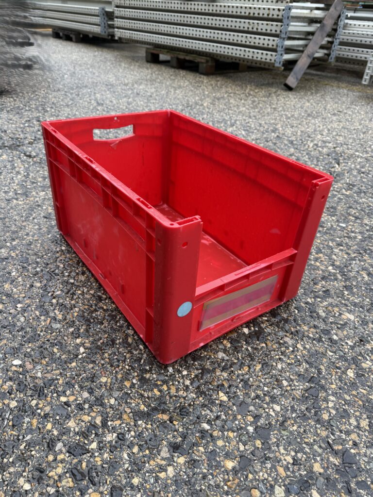 Caisse en plastique rouge demi-ouvert – 60 x 39 x 30,5 cm - Ecocube