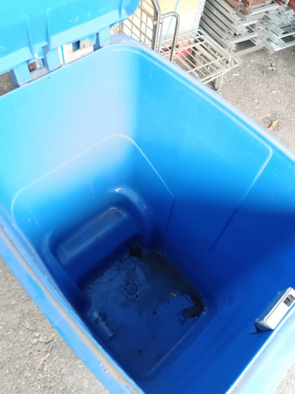 Second-hand blue bin - 110 x 70 x 50 cm - Image 3