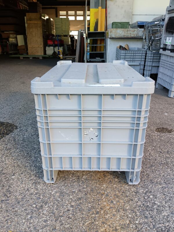 Grauer Plastikpalast mit Deckel - 117 x 80 x 81 cm - Gebraucht – Bild 4