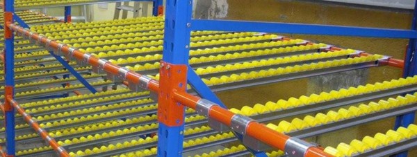 Rail de colisage dynamique