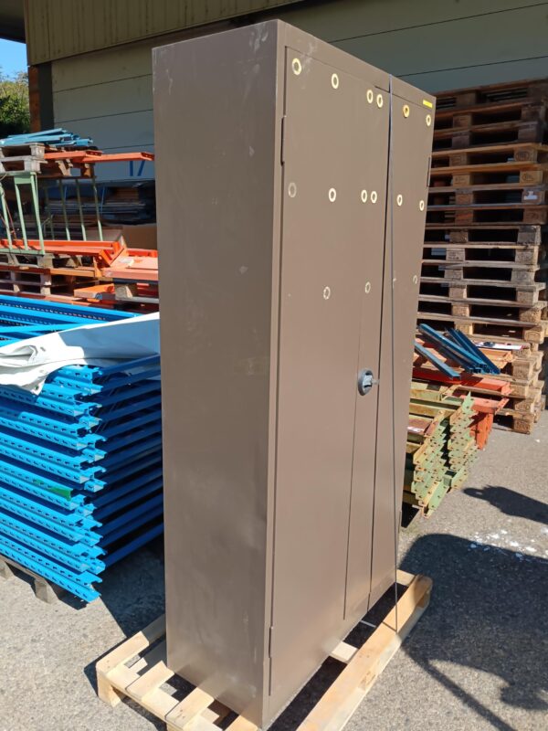 Brown metal cupboard 2 doors - 194.5x95x41.5 cm - Second-hand - Image 3