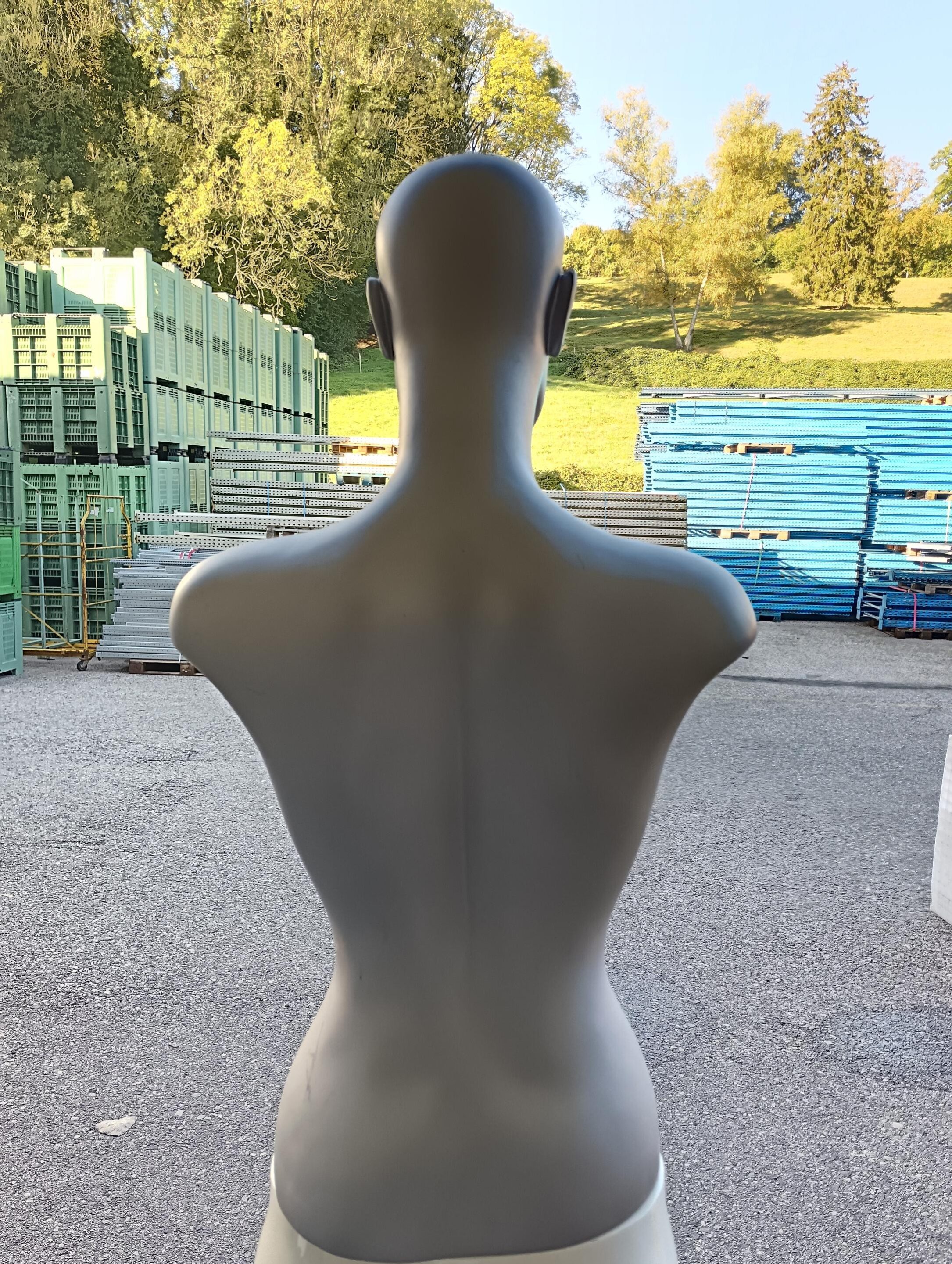 Grey female bust with head - Height 75 cm - Second hand - Image 3