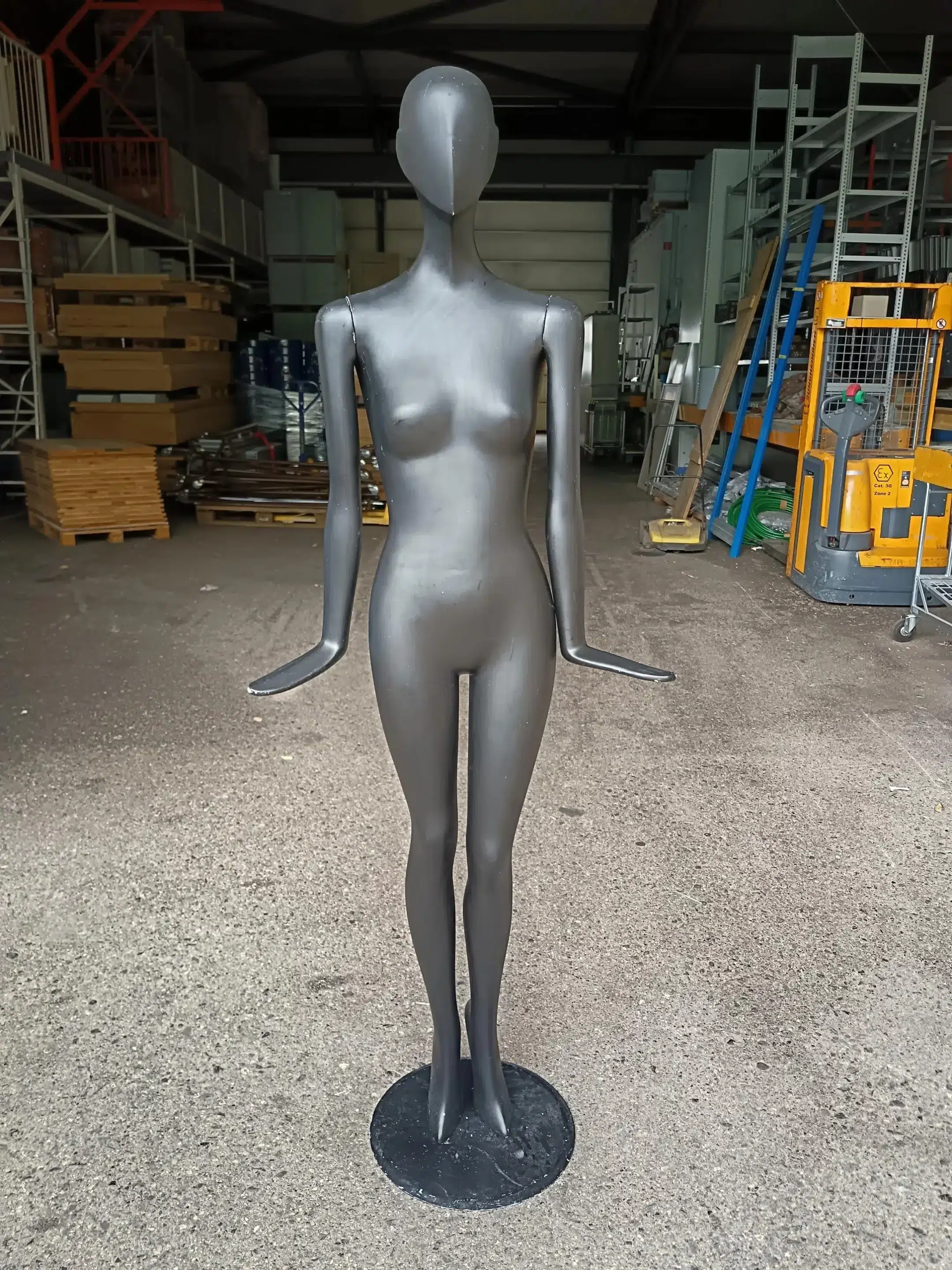Mannequin femme noir