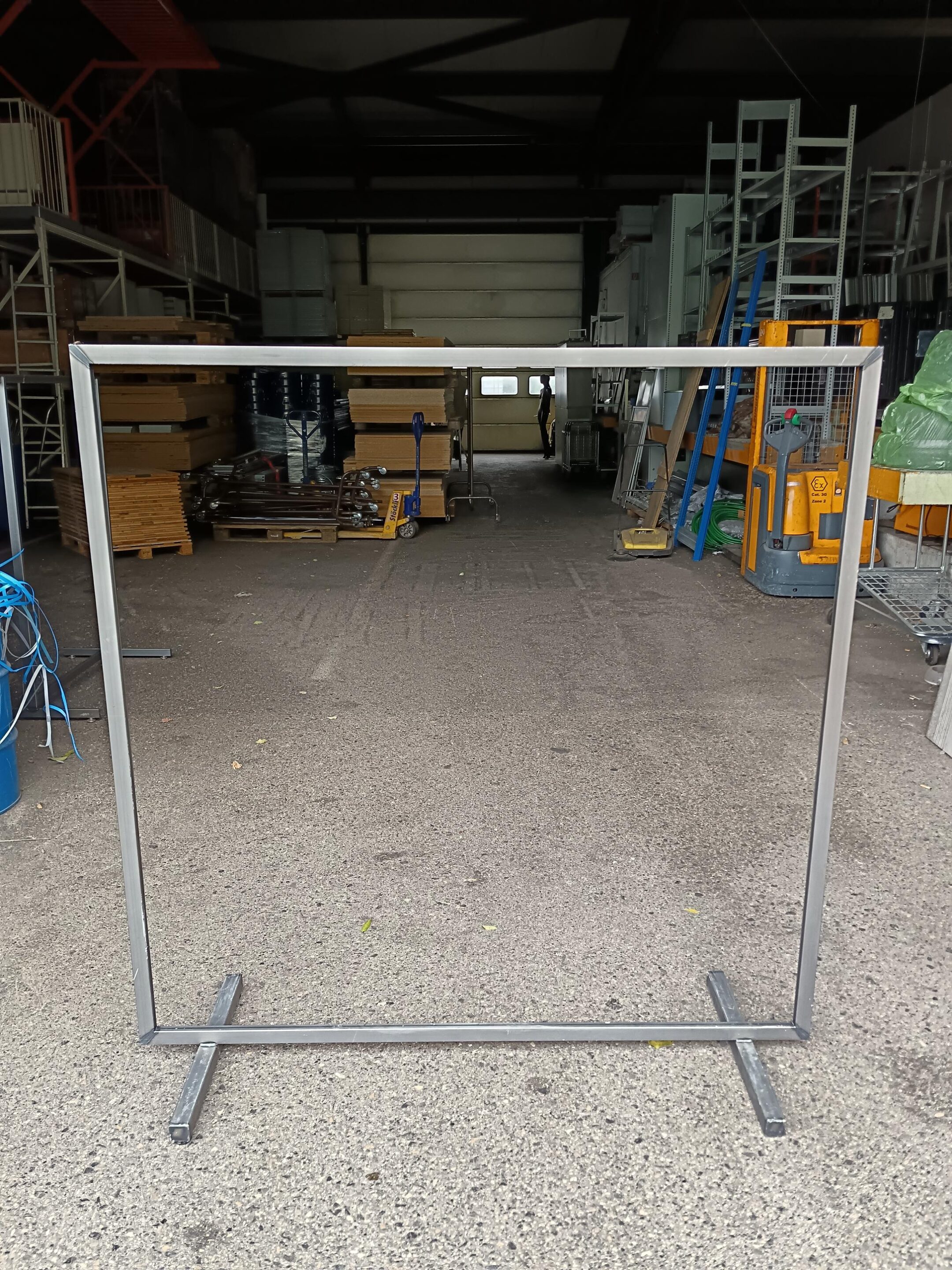 Metal stender without wheels, clothes rack