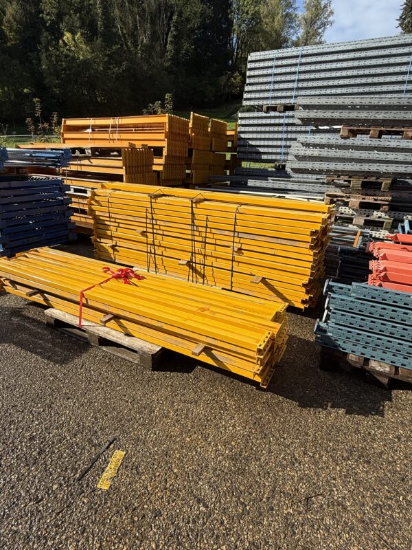 Armes Triangle pallet rack crossbar - 2m70 - Second-hand - Image 2