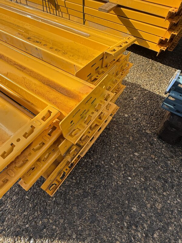 Armes Triangle pallet rack crossbar - 2m70 - Second-hand - Image 3