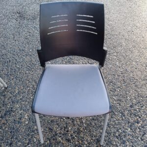 Büro- und Konferenzstuhl - Metall, Kunststoff und Stoff - Gebraucht