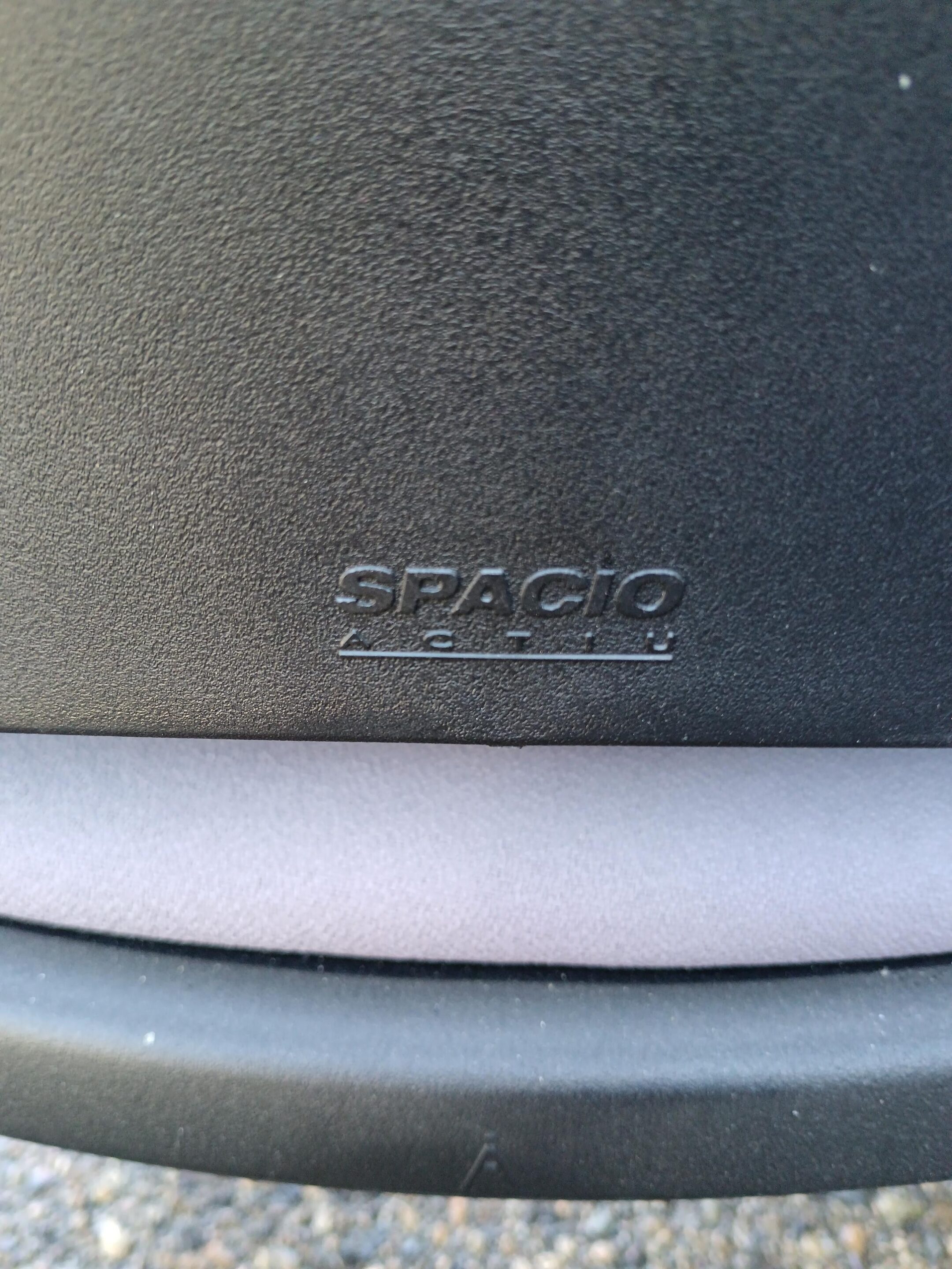 Chaise de bureau et conférence – métal, plastique et tissu – Occasion