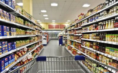 Gondoles de magasin : une solution modulable pour optimiser votre espace de vente