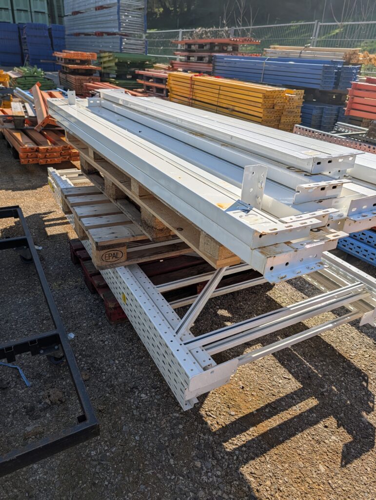 Pallet Racking Ladder Storage Multipal white pallet rack set - Ladders 250 × 110 cm - Crossbars 220 / ...
