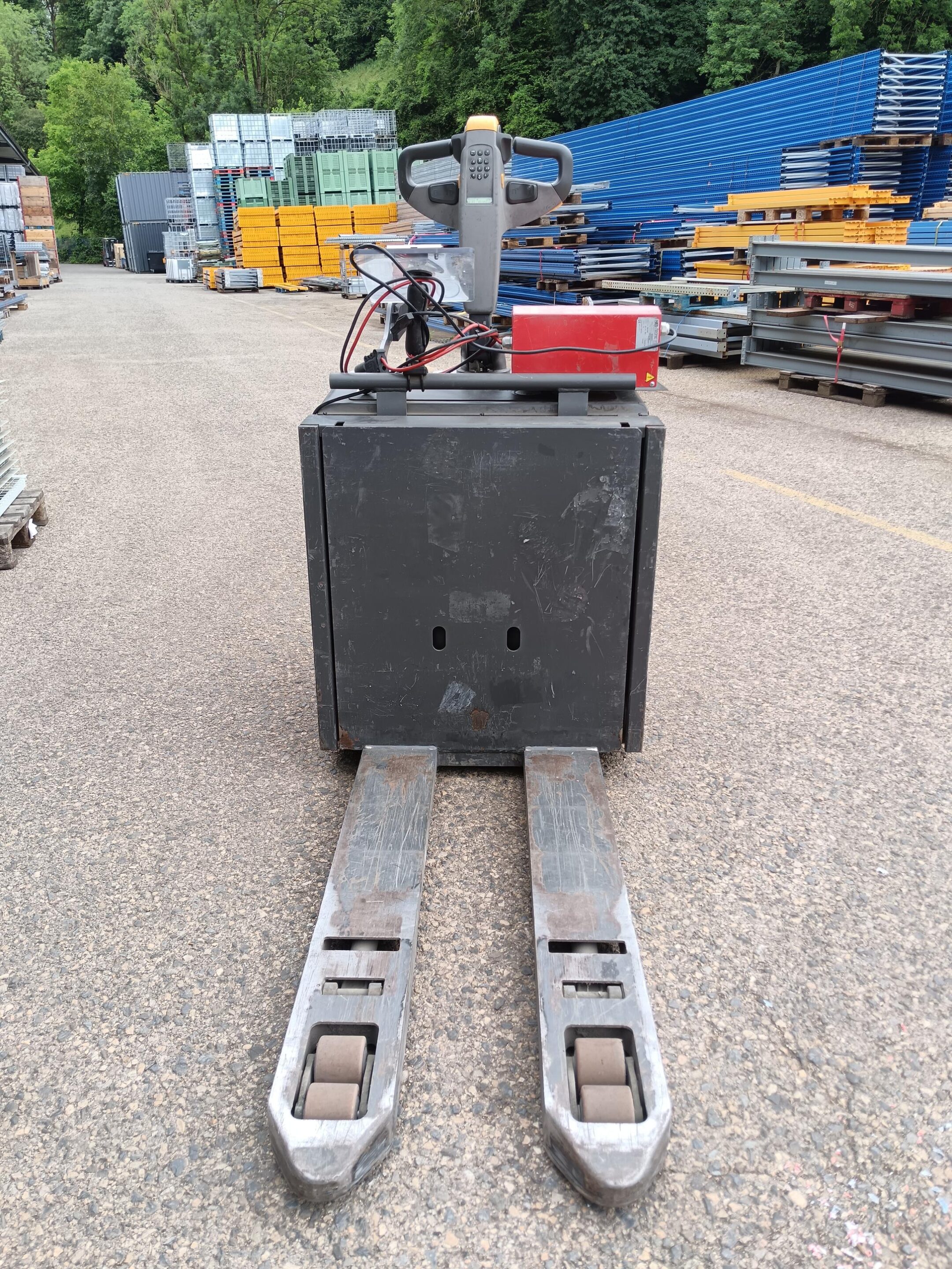 Transpalette électrique UniCarriers PMR200P – 2 000 kg – Occasion – Image 11