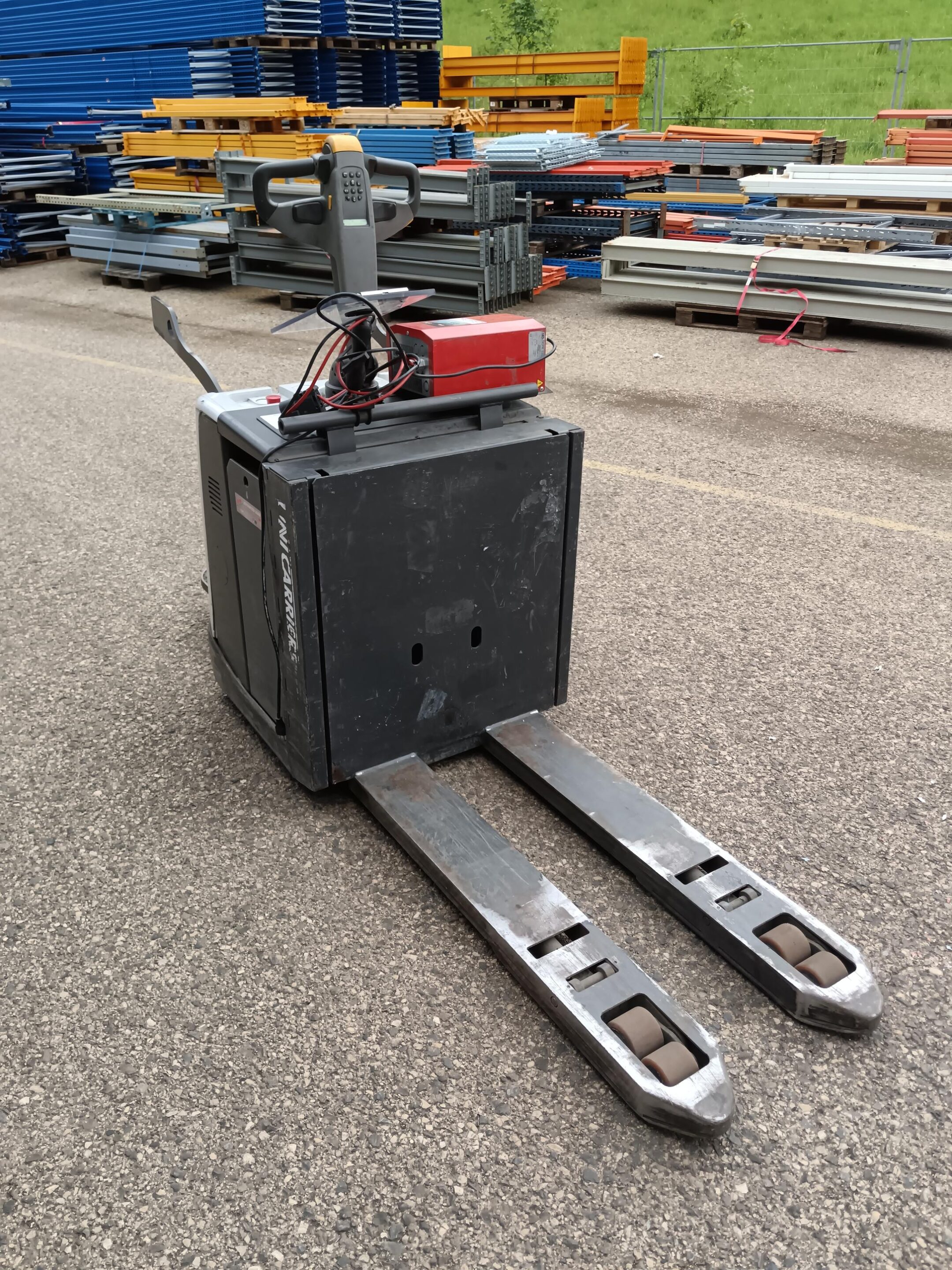 Transpalette électrique UniCarriers PMR200P – 2 000 kg – Occasion – Image 12
