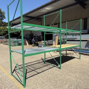 Set of second-hand pallet racks – Total length 4.65 m – H. 3.00 m x D. 1.20 m
