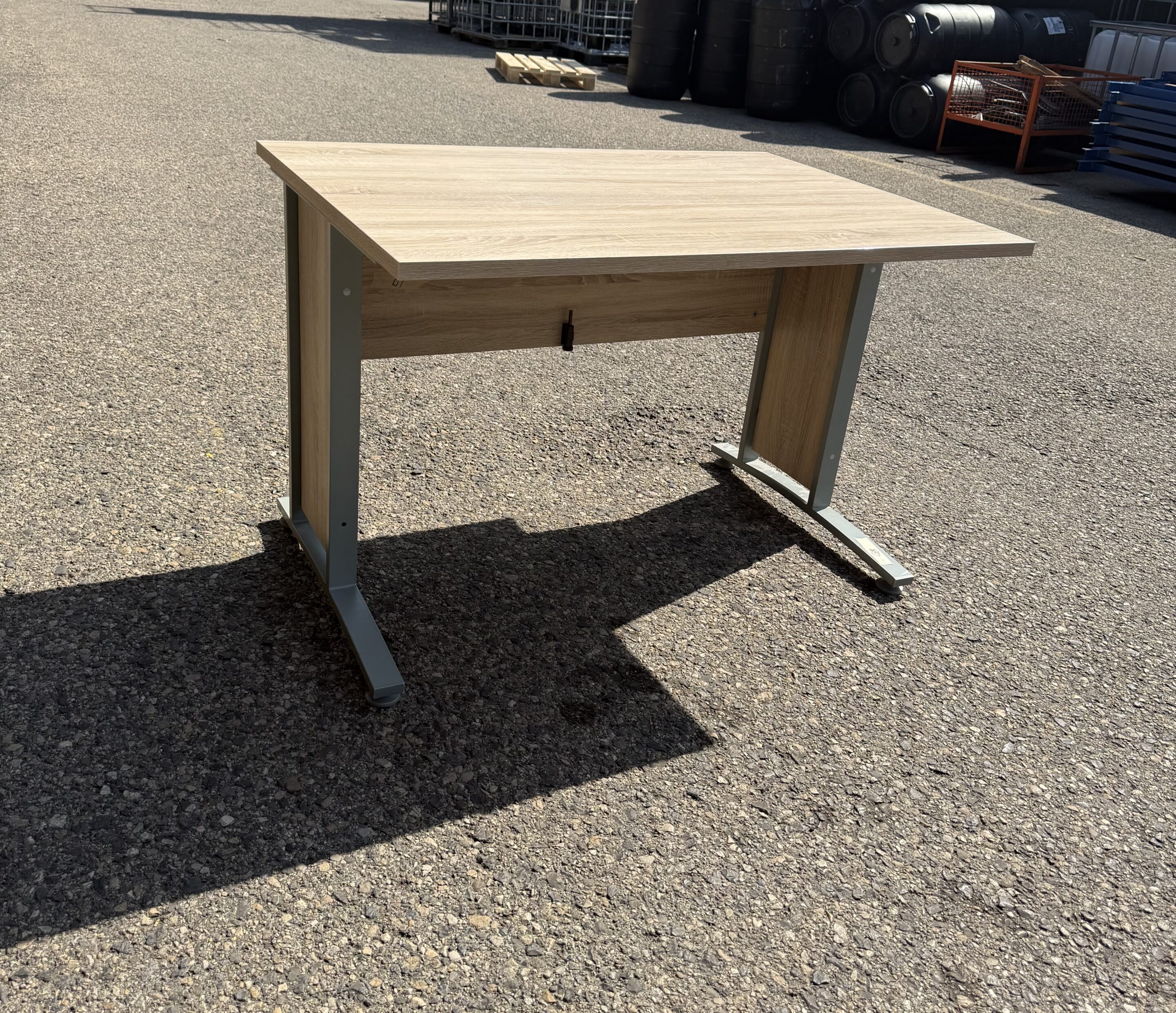 Table de bureau en bois – 120 x 80 x 75 cm - Occasion – Image 4