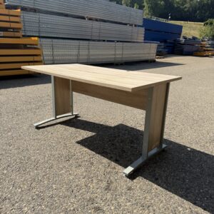 Table de bureau en bois – 150 x 80 x 74,5 cm - Occasion