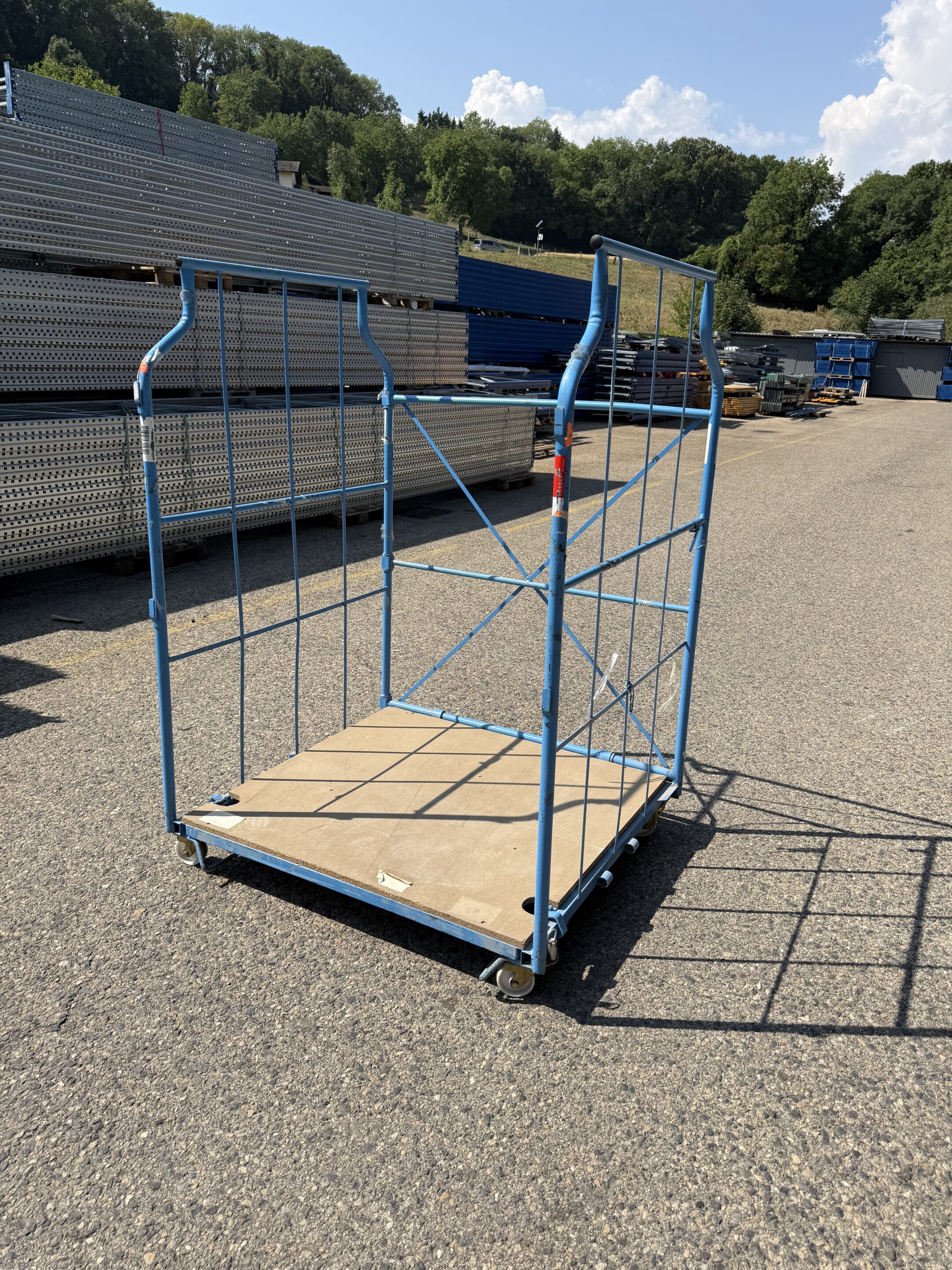 Corlette de stockage, chariot, avec base plateau bois rabattable – 130 x 115 x 181 cm - occasion – Image 2