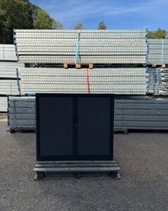 Schwarzer Metall-Unterschrank – 120 x 43 x 105 cm – Gebraucht