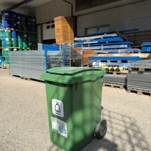 Poubelle - Conteneur plastique vert - 80 x 65 x 110 - 240L - Occasion