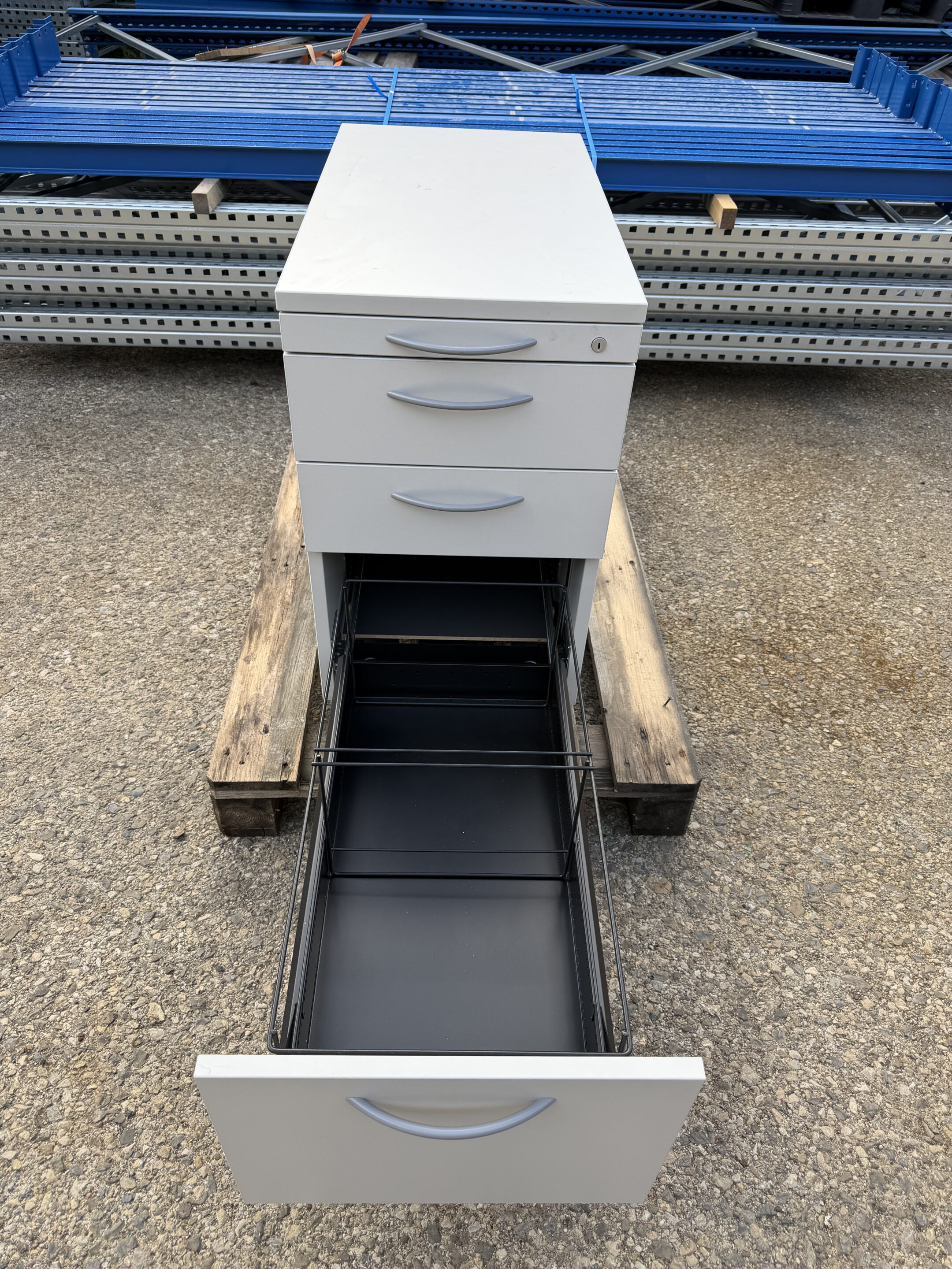 Caisson de bureau blanc 4 tiroirs – Occasion – 80 x 44 x 77 – Image 3