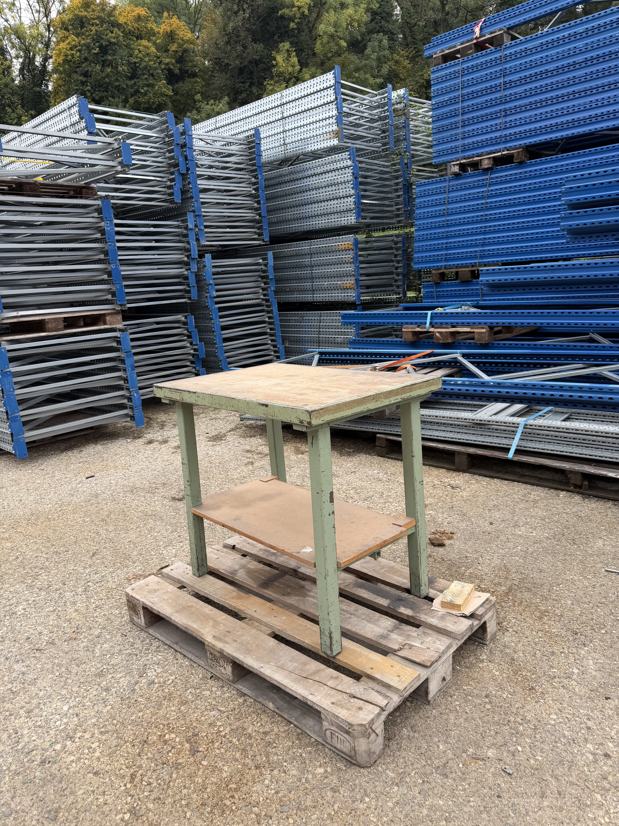 Établi d’atelier sur roulettes avec étagère – Occasion – 90x60x80 – Image 3
